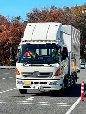 省エネ走行競技会の写真。競技中の様子