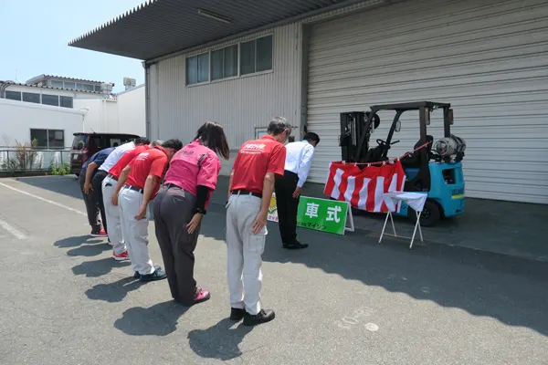 カウンターリフト納車式の写真