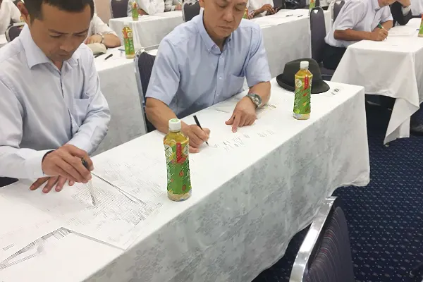 リーダー会の写真